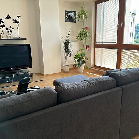 Apartman Na Vyhlidce Apartment การ์โลวีวารี ภายนอก รูปภาพ